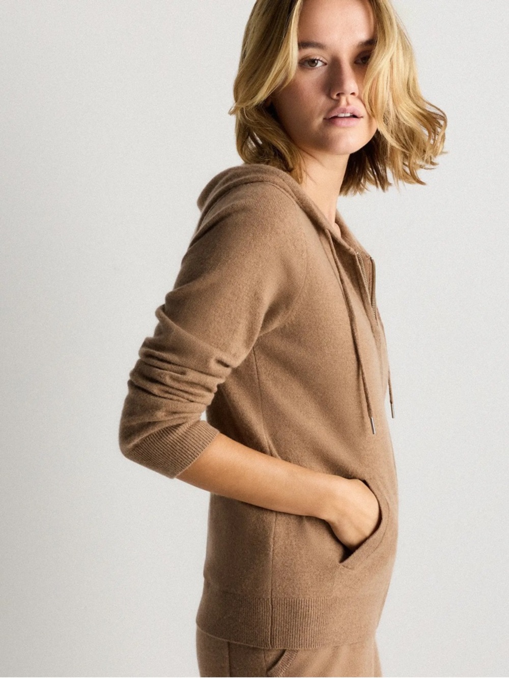 NWT Quince Mongolian Cashmere Zip Front Sweater Hoodie- Teak Camel Medium - Picture 3 of 7